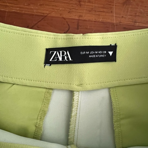 Zara - Lime Green Mini Skort -Size M - Picture 3 of 3